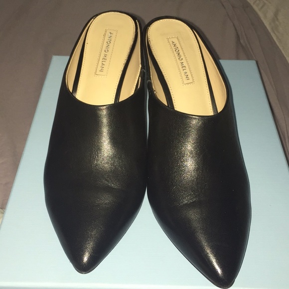 Shoes - Picture 1 of 3